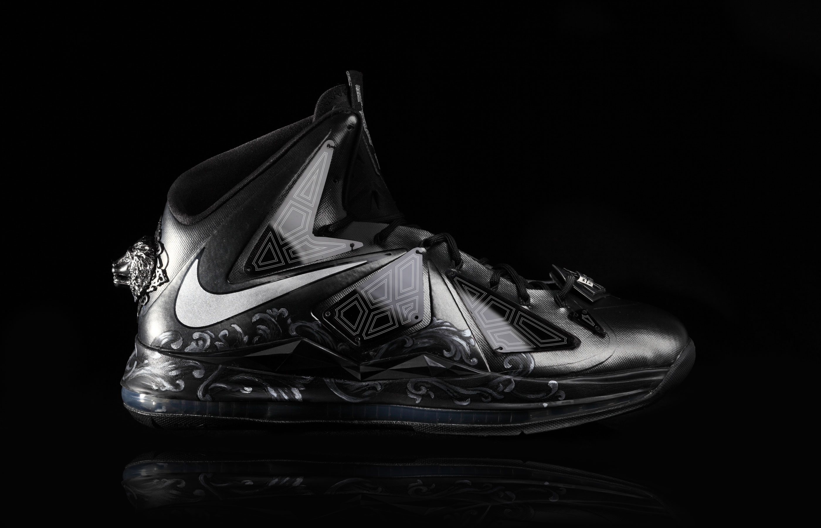 02NikeLebron@2x